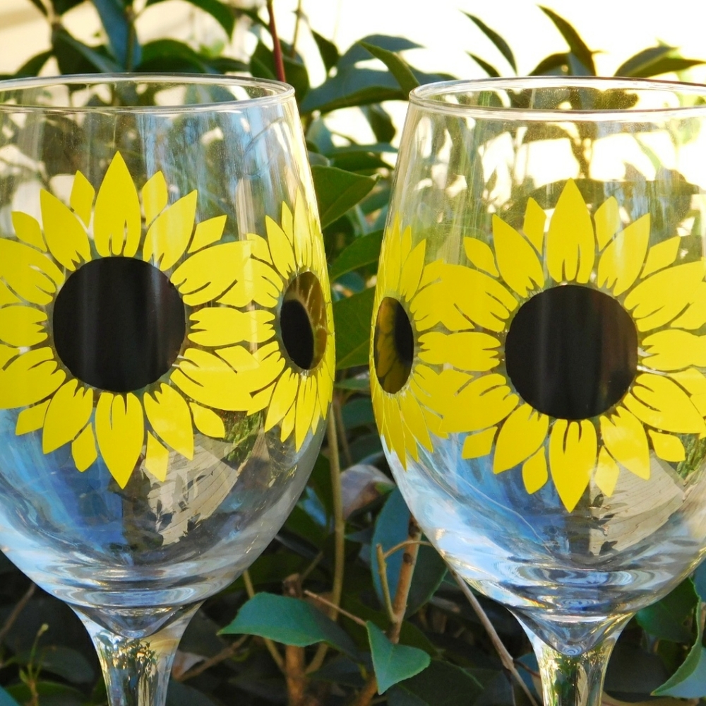 Sunflower wine glasses